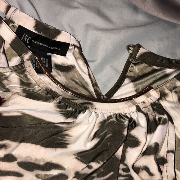 Blouse - Picture 3 of 4